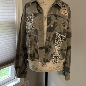 POL Jacket Camouflage & Leopard Distressed Button Down Fringed Hem NWOT